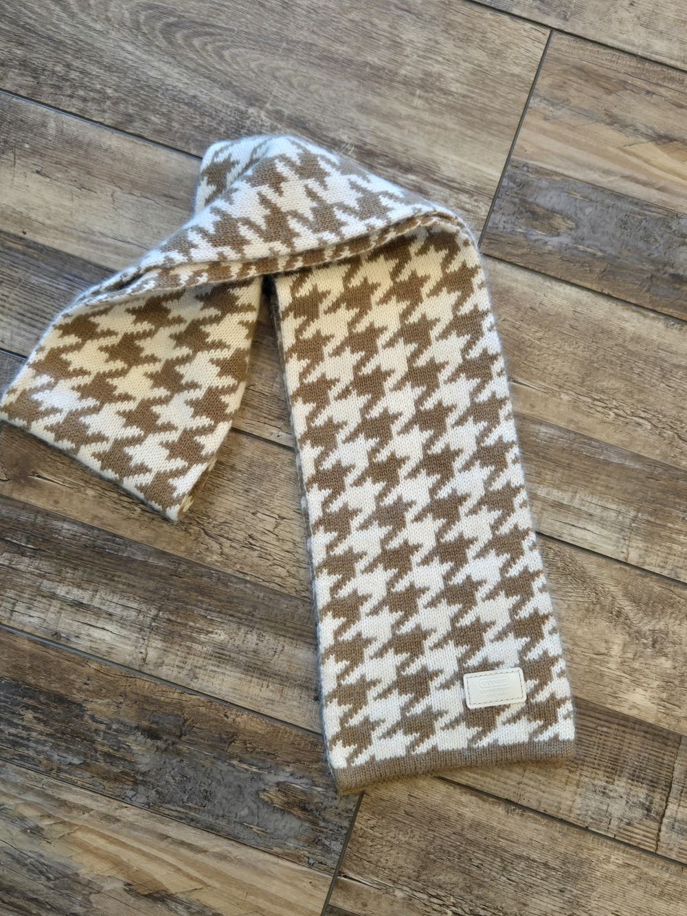 Coach Houndstooth Knit Scarf Wool Cashmere Angora Blend Beige Cream 59"